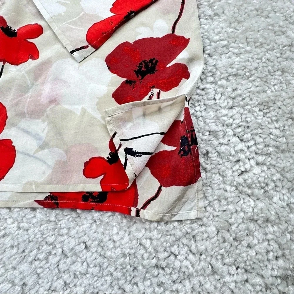 J. Crew 💯% Silk Blouse in ivory poppy floral print. Size Small. Lightweight
